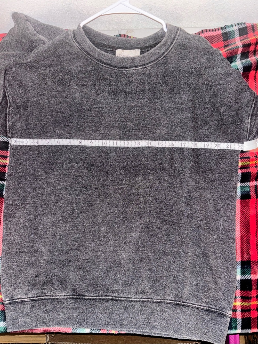 Zenana Full Size Acid Washed Double Ribbed Hi-low Sweatshirt - Picture 4 of 5